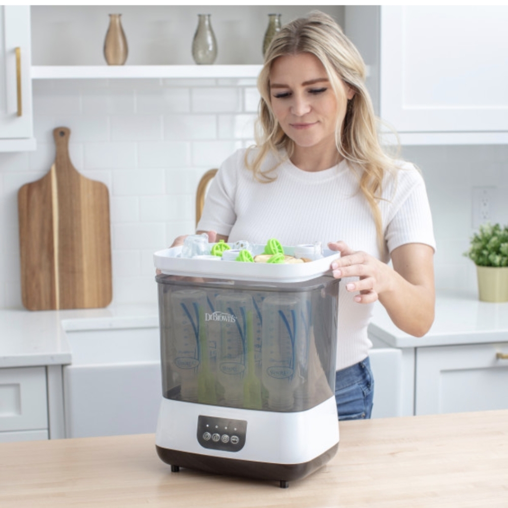 Dr Brown's bottle sterilizer, sanitize bottles with steam